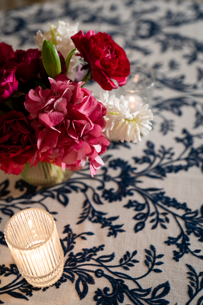 Chandeliers and florals in the Crescent Hotel atrium, Fort Worth wedding