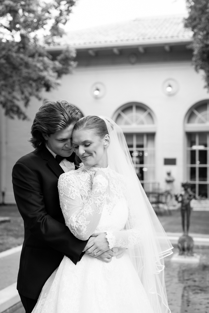 Family portrait at The Woman's Club of Fort Worth wedding