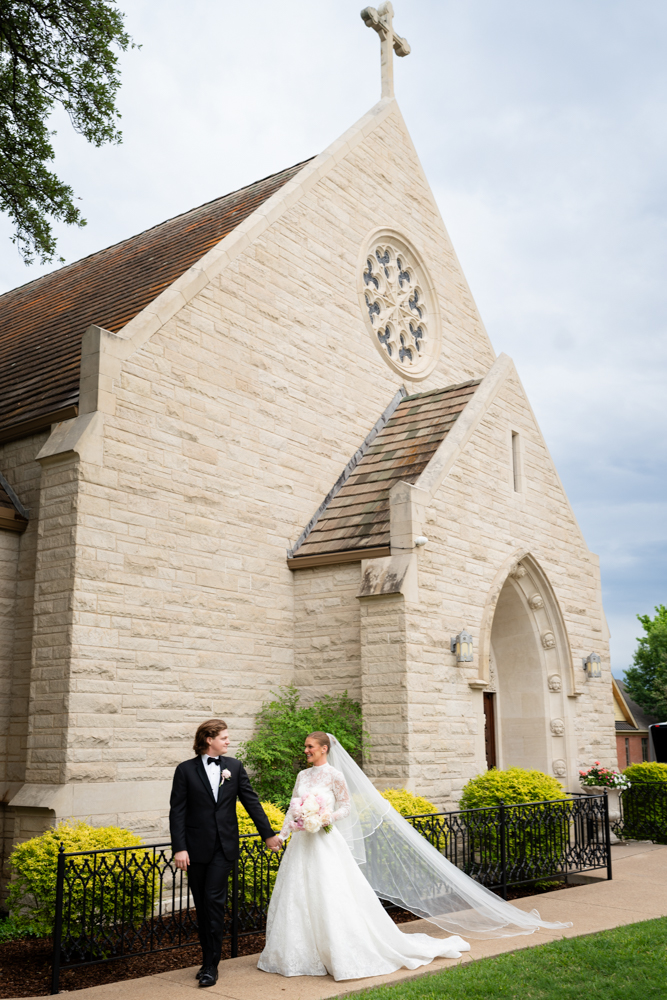 Family portrait at The Woman's Club of Fort Worth wedding