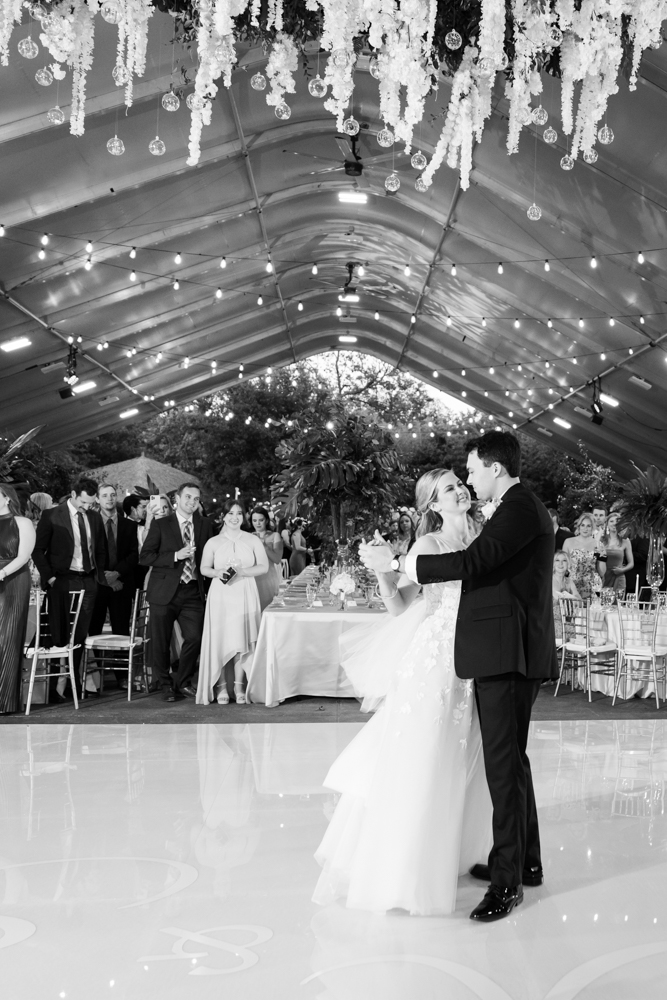 Moments from Kelley & Stephen, First United Methodist Church Fort Worth & Fort Worth Zoo Wedding