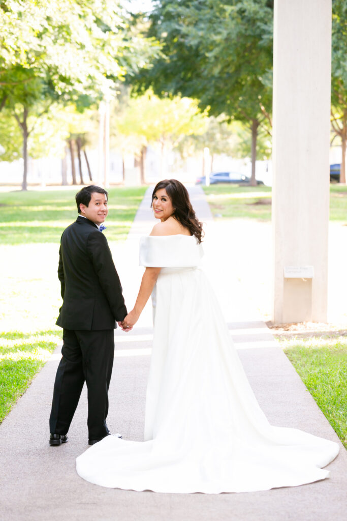 A Colorful Cultural Celebration at the Fort Worth Zoo, Katie & Huy