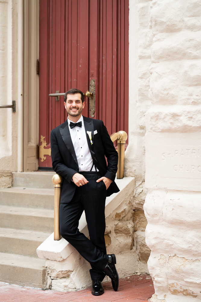 Kathryn and Grant's wedding portraits in downtown Fort Worth