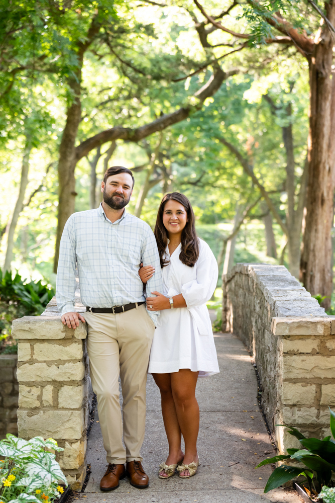 Sarah and Mitchell sharing a kiss during their Highland Park engagement session
