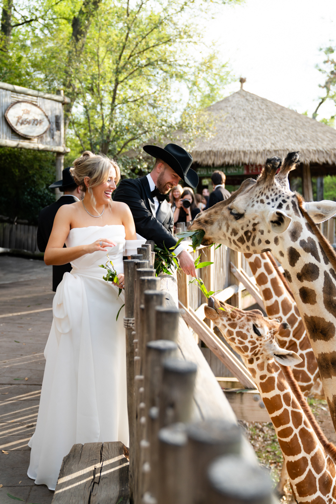 Fort Worth Zoo Wedding by Amanda for Tracy Autem Photography