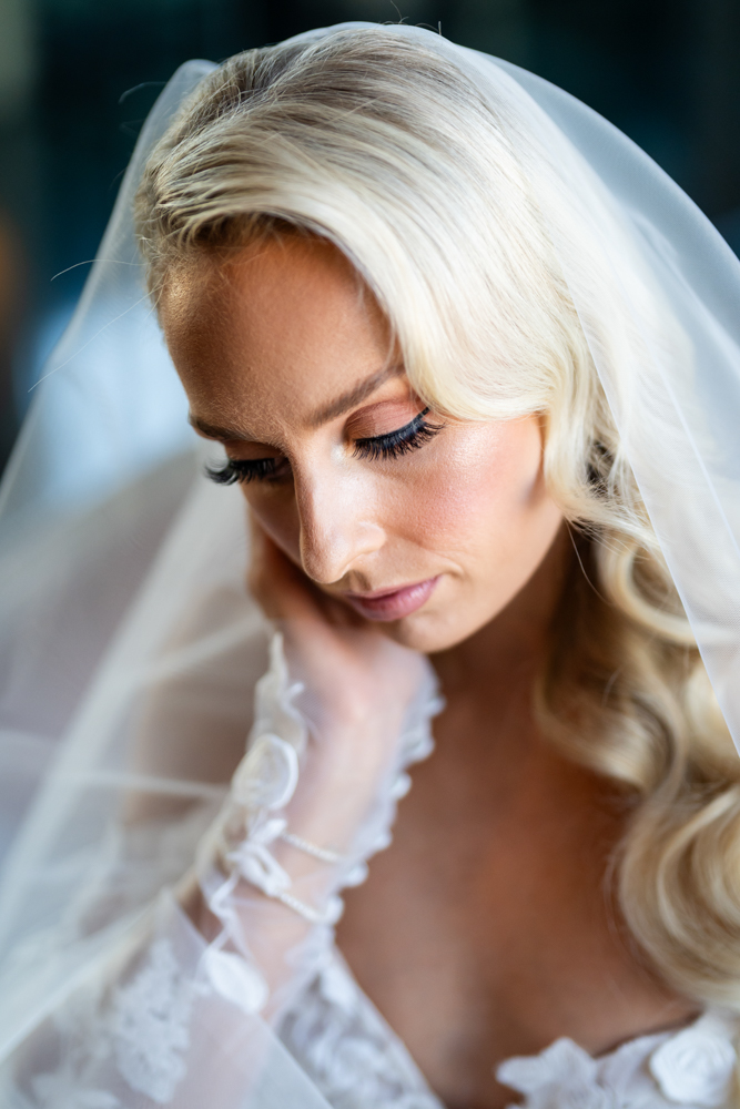Hair accessory and glam detail, Fort Worth Club bridal portraits