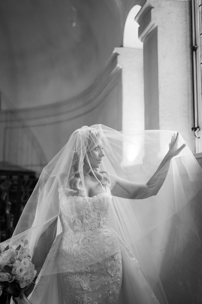 Dramatic ball-gown bridal portrait at the Rosewood Mansion, Dallas