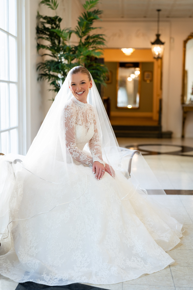 bridal portrait session at the womans club of fort worth historic mansion estate tracy autem photography